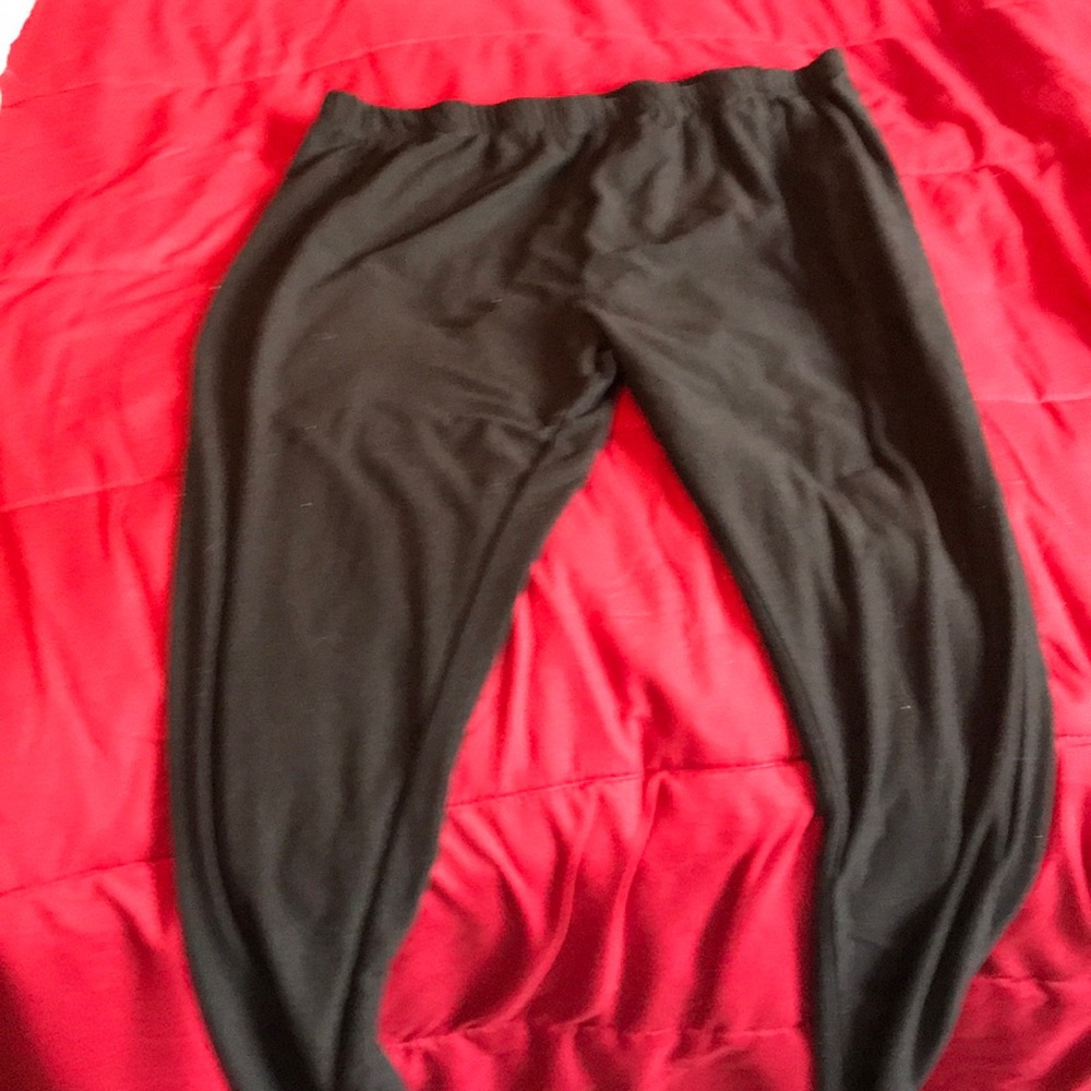 Black leggings